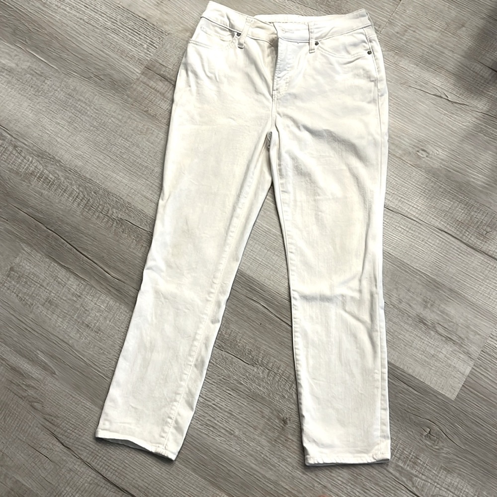 Chico’s So Slimming Girlfriend Slim Leg Crop